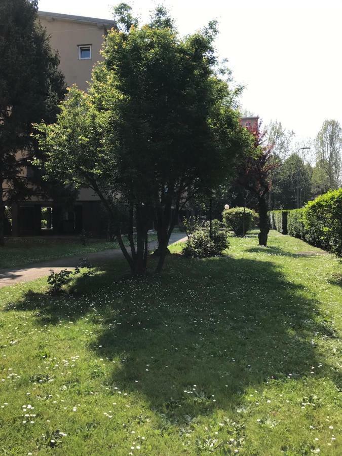 Bright Flat With Shared Garden Apartment Milan Luaran gambar